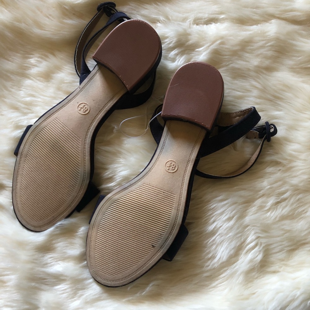 Sandals - Picture 6 of 6